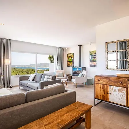 Maximum Relaxation And Positioned To Immerse Yourself In The Mesmerising Views Villa