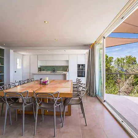 Maximum Relaxation And Positioned To Immerse Yourself In The Mesmerising Views * San Ġiljan