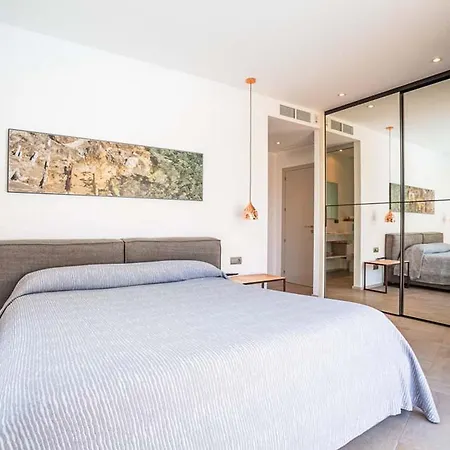 Villa Maximum Relaxation And Positioned To Immerse Yourself In The Mesmerising Views *