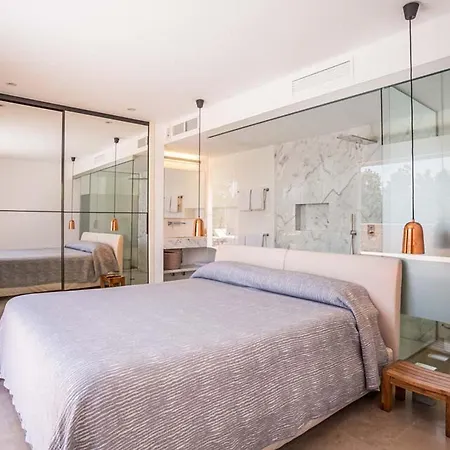 Maximum Relaxation And Positioned To Immerse Yourself In The Mesmerising Views * San Ġiljan