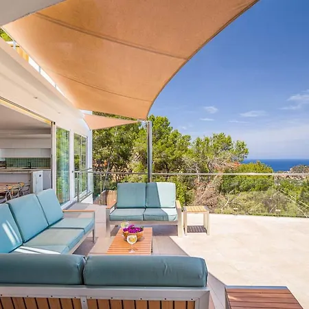 Maximum Relaxation And Positioned To Immerse Yourself In The Mesmerising Views * San Ġiljan